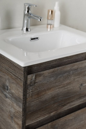 Керамическая раковина BelBagno BB-8099-3-70